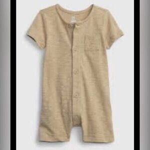 Gap Organic Cotton Shorty One Piece in New Sand Beige Size 3-6 Months